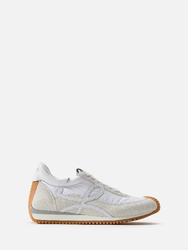 Flow Runner Sneaker