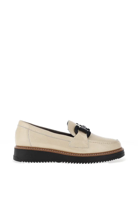 Pitillos Pebbled Leather Chain Loafer, Cream