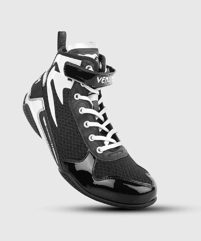 Venum Giant Low Boxing Shoes - Black/White